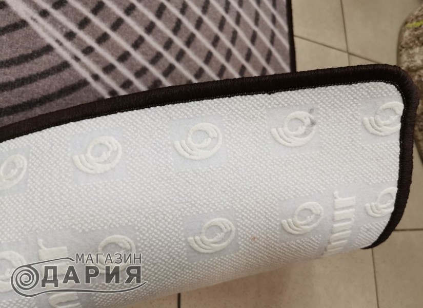 Мокетен килим 304